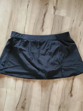 Aqua Green Black Active Skirt